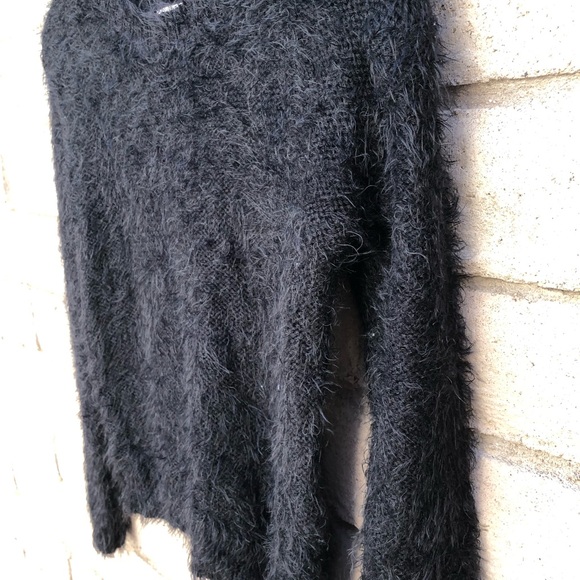 Furry soft fuzzy black sweater - Picture 4 of 5